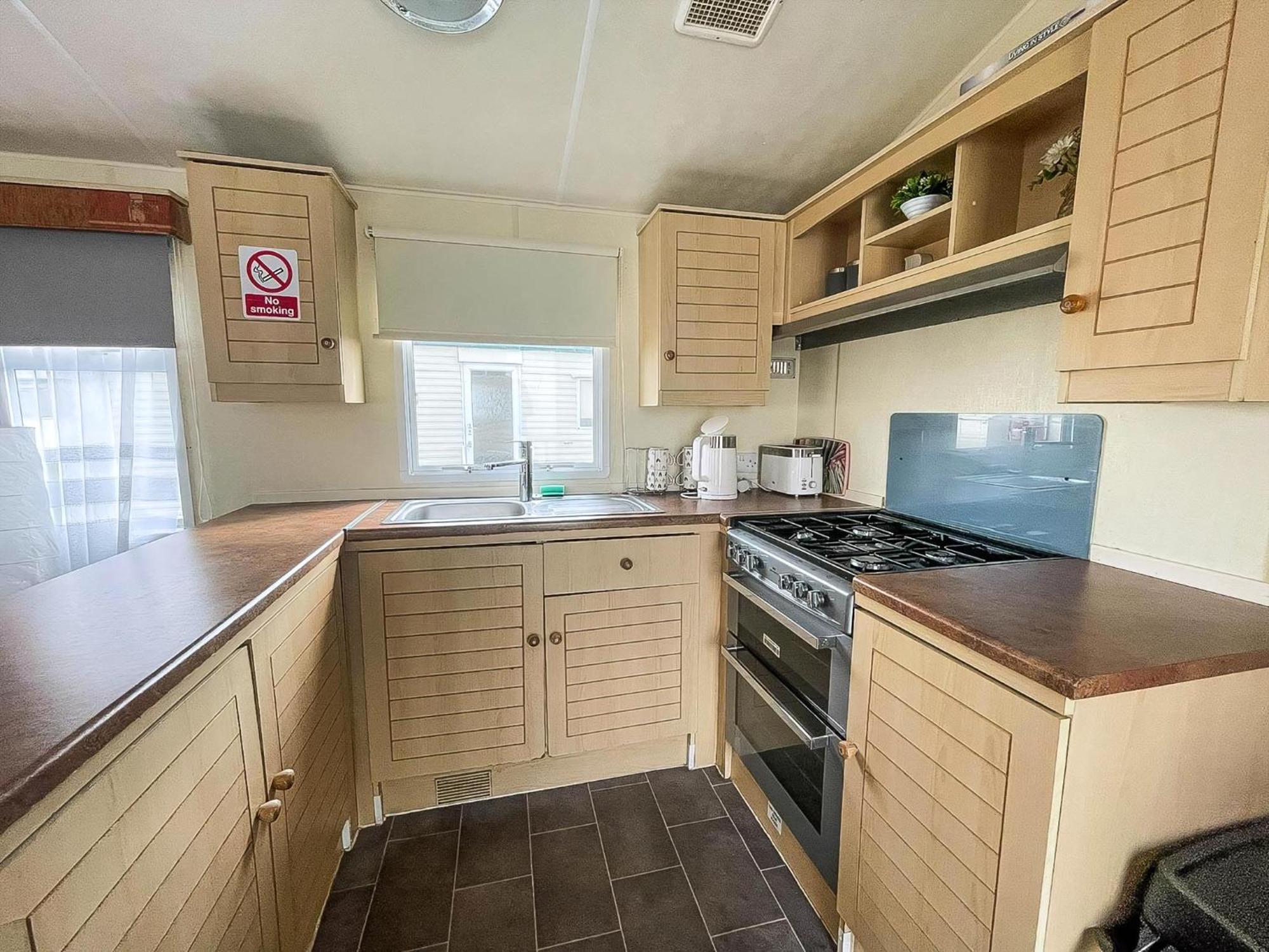 Caravan For Hire At St Osyth Beach Holiday Park In Essex Ref 28107Y Клактон-он-Сі Екстер'єр фото